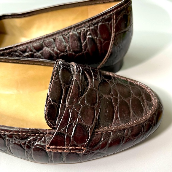8W Talbots dark chocolate leather croc texture Penny loafers flats shoes - Picture 3 of 11